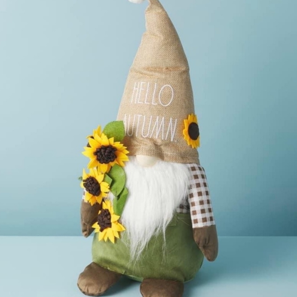 Autumn Gnome Decor with Sunflowers